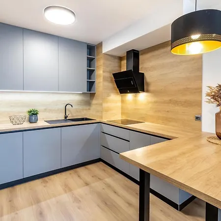 Luxury Centre-vusch 2 Parking Included Apartamento